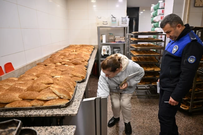 Bornova'da fırın denetimleri tam gaz sürüyor