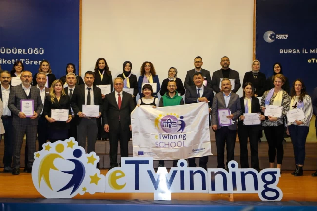 Bursada 41 okul eTwinning etiketlerine kavuştu