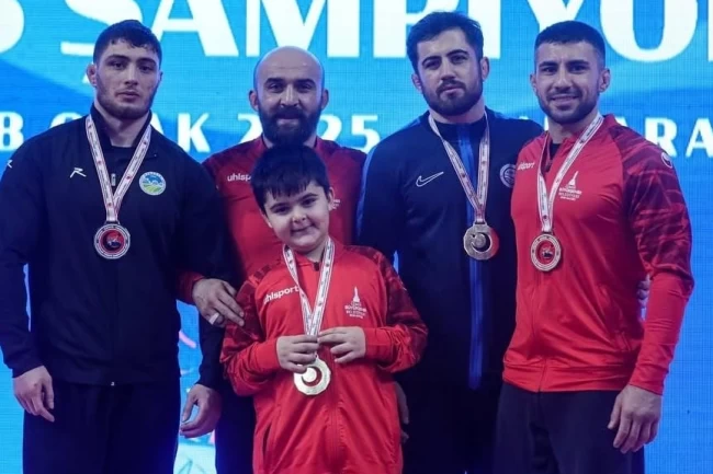 Ankara'dan Sakarya'ya gümüş madalyayla döndü
