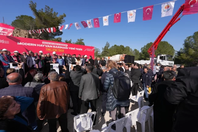 Adana'da modern hayvan barınağı ek yeni tesis'in temeli atıldı