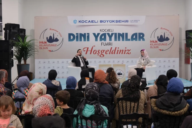 Yazar Tongar'dan Kocaeli Milli İrade Meydanı'na övgüler