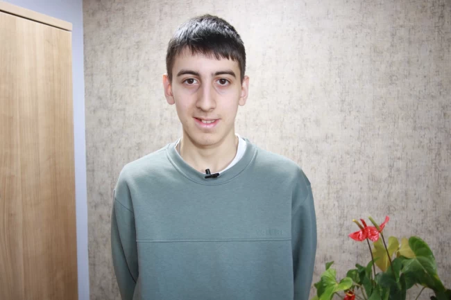 Kocaeli'de özel birey Ahmet, Adalet Bakanlığı'nda memur oldu