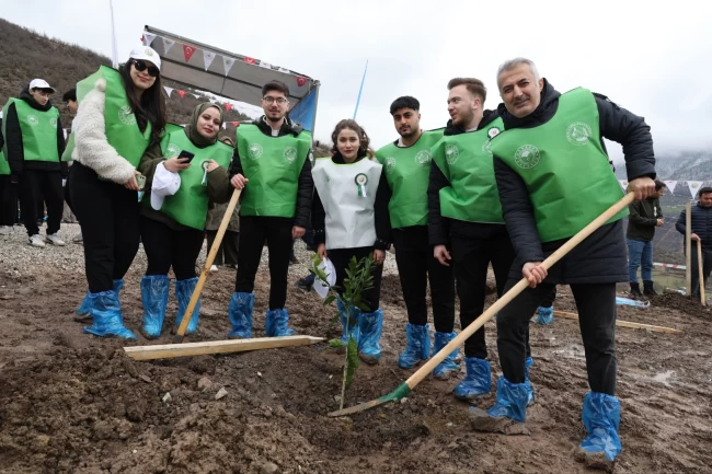 AÇÜ'lü Sınıf Öğretmenliği öğrencilerinden geleceğe nefes