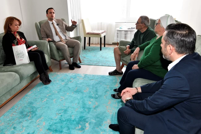 İzmir Bornova'da çınarlara vefa ziyareti