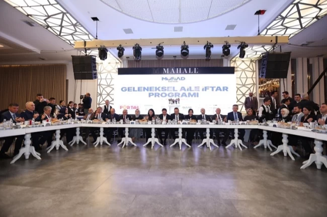 Memduh Büyükkılılç'tan 'sevgi' buluşması