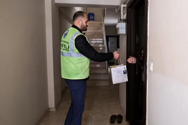 Bursa İnegöl Belediyesi'nden yaşlılara bayram sürprizi