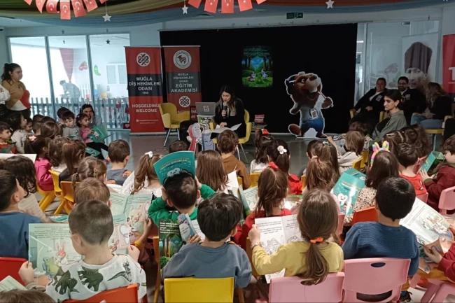 Muğla'da minikler diş sağlığını eğlenerek öğrendi