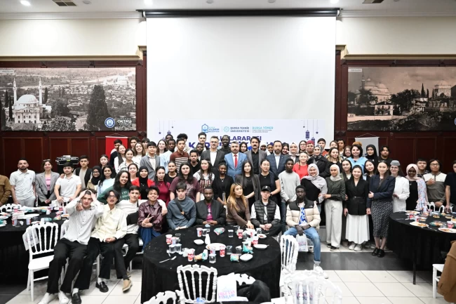 Yıldırım Belediyesi, uluslararası öğrencileri iftarda buluşturdu