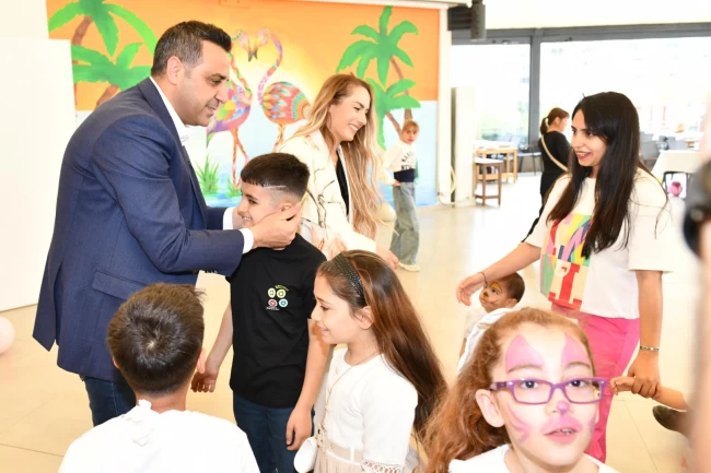 İzmir Çiğli'de miniklere bayram sürprizi