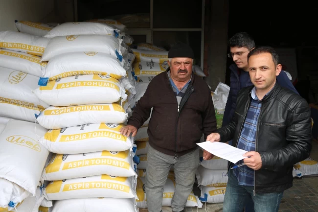 Bursa'nın dağ ilçelerine aspir tohumu dağıtıldı