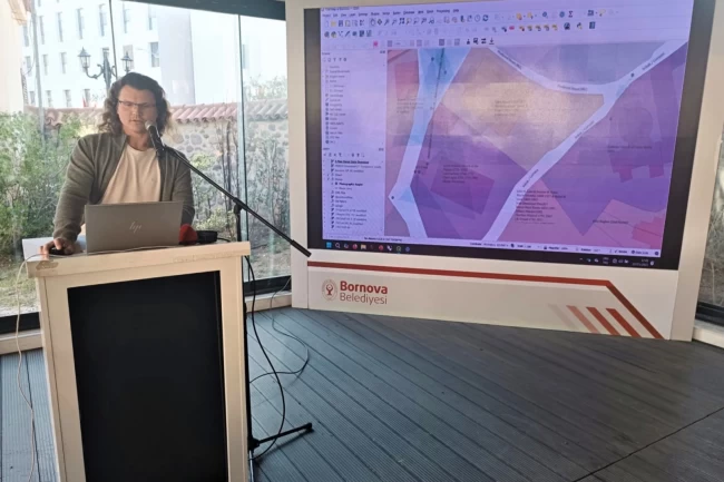 İzmir Bornova'nın geçmişi geleceğe dijital taşınıyor