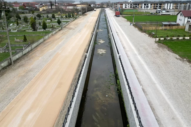 Karacasu'nun yeni cadde ve yaşam alanı hızla tamamlanıyor