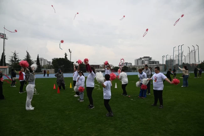 Manisa'da özel bireyler için renkli şenlik