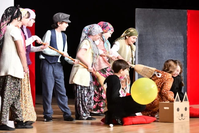 "Fareli Köyün Müzisyenleri" ilk kez sahnede!