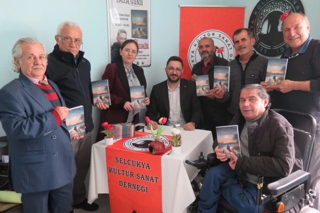Ödüllü şair Selçukya'da okurlarıyla buluştu
