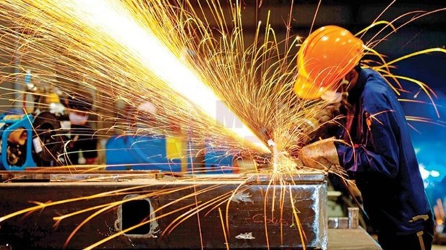 Sanayi üretimi yıllık %1,9 azaldı