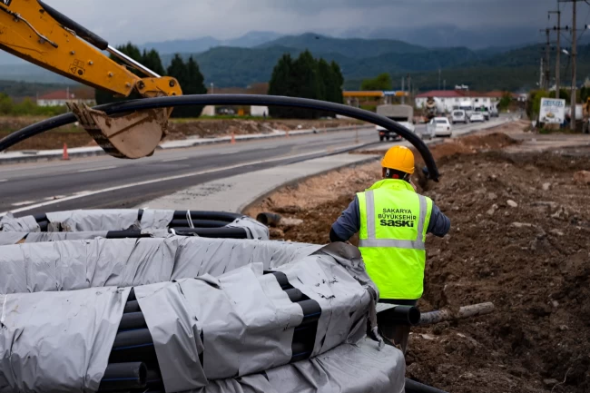 Sakarya'nın o caddesinde altyapı çalışmaları devam ediyor