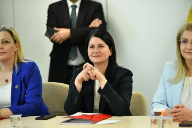 Başkan Gencan Akın, 'Güçlü kentler için kadınlar' panelinde