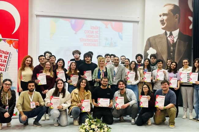 İzmir Çocuk ve Gençlik Tiyatroları Festivali! 19 Nisan'da Efes Selçuk'ta!