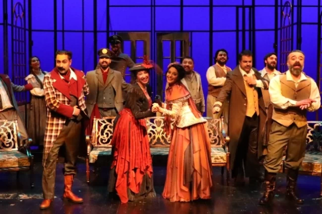 Konya'da "Müfettiş" oyunu sahnelendi