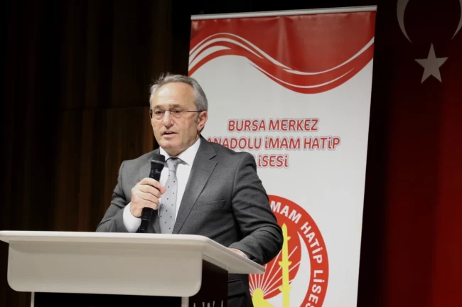 Bursa'da "Anadolu Mektebi öğrencilerinin dilinden Sezai Karakoç" paneli düzenlendi