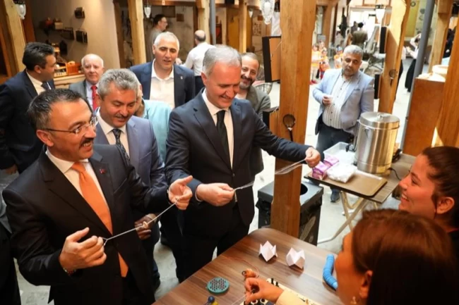 "Geçmişten Günümüze Oyuncak Sergisi" İnegöl Kent Müzesinde açıldı