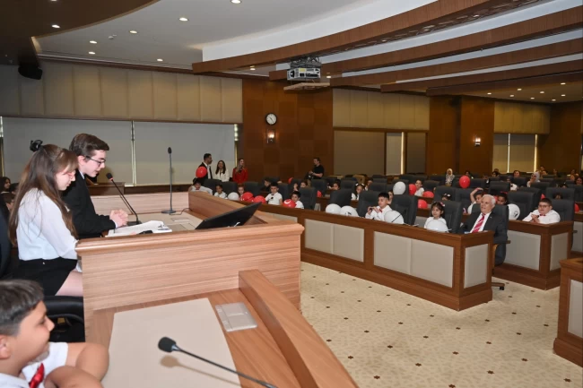 Büyükşehir Meclisi'nde söz çocukların