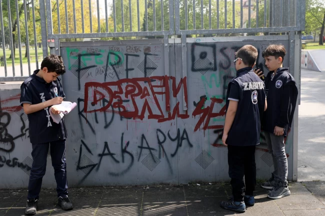 23 Nisan'da denetimleri minik zabıtalar yaptı