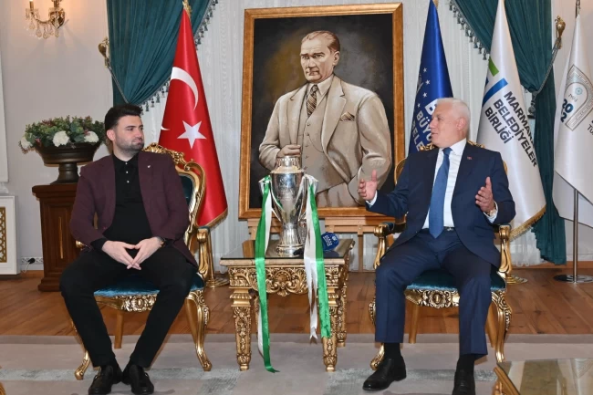Bursaspor Başkanı Enes Çelik'ten Başkan Bozbey'e teşekkür ziyareti