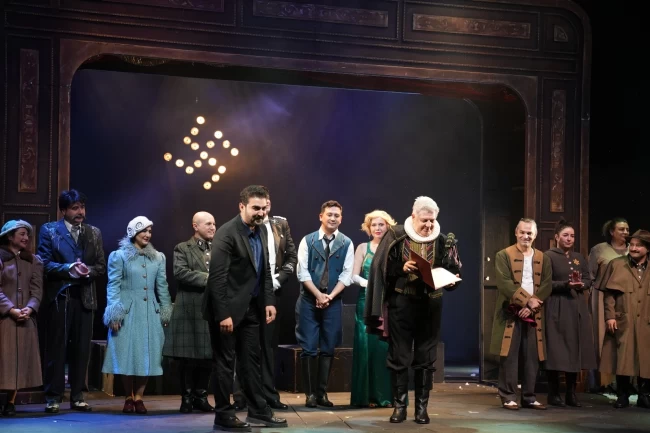 "Yaşamak mı Yoksa Ölmek mi?" Adana'da alkış topladı