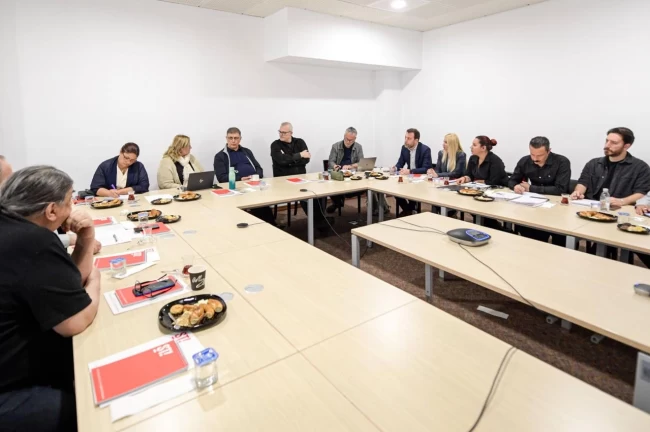 İzmir'de Şehir Tiyatroları Danışma Kurulu toplandı