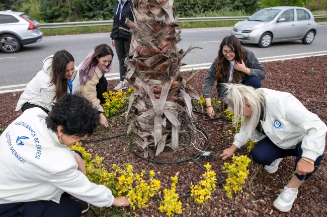 İzmir Güzelbahçe'de ‘imeceye' devam
