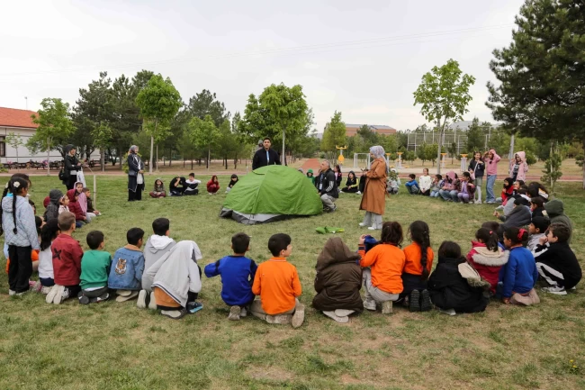 Meram'da Minik Kaşifler Doğa Okulu'nda buluştu