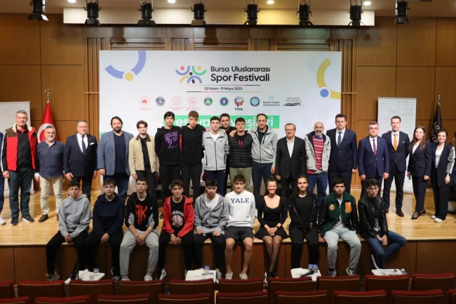 Orhun Ene, Bursa Uluslararası Spor Festivali'nin konuğu oldu