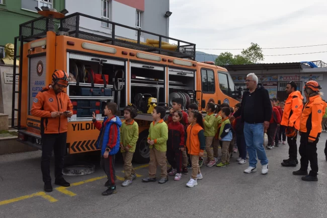 Bursa Yıldırım'da 6 bin öğrenciye 'afet' eğitimi