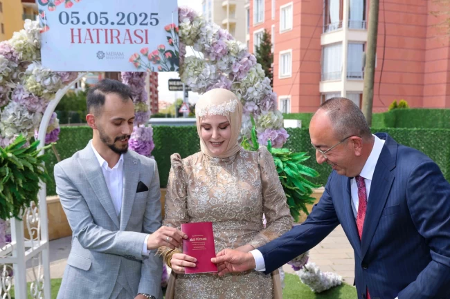 Konya Meram'da 42 çift '5.5.2025'te ‘Evet' dedi