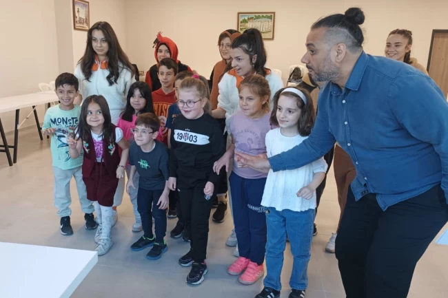 Bursa Karacabey'de çocuklara özel bilmeceli okuma etkinlik