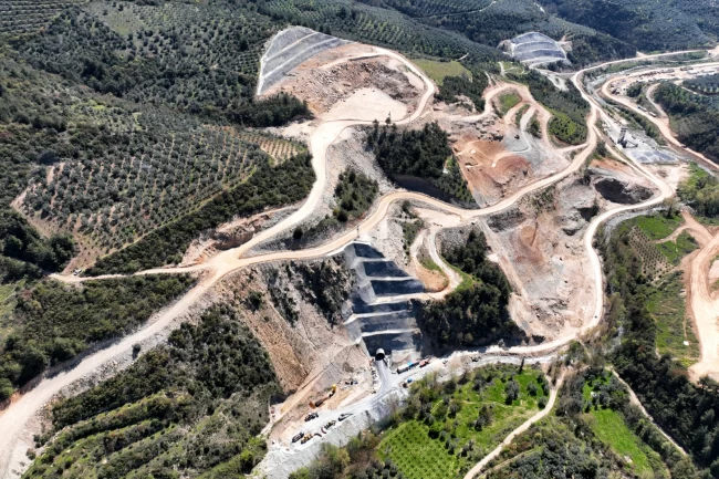 İznik Barajı'nda çalışmalar hızla ilerliyor! DSİ İznik Barajı'nda hız kesmiyor!