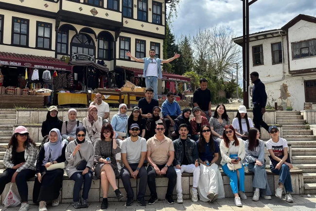 Gençler, Sakarya'yı Büyükşehir'le keşfetti