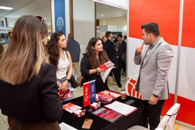 Bursa Büyükşehir, kariyerde gençlerin yanında
