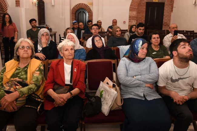 Bursa Osmangazi'de ön yargılar eğitimle kırılıyor