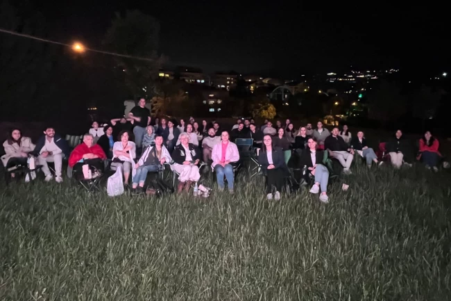 Bursa'da açık hava film gösterimi ile Serebral Palsili bireylere destek