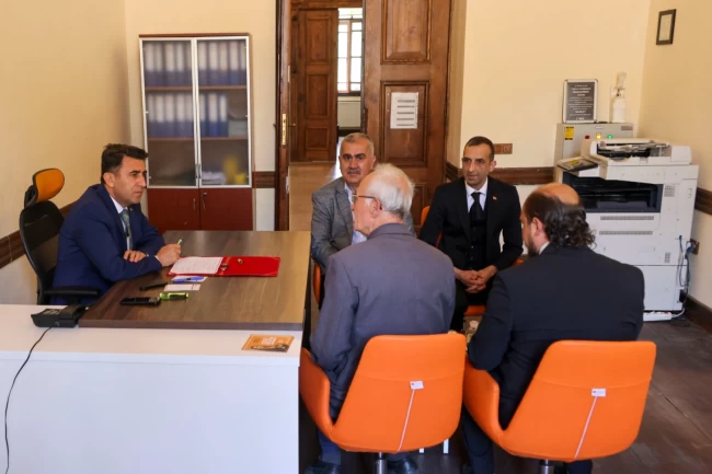 Vali Aygöl, Açık Kapı'da Bileciklilerle buluştu