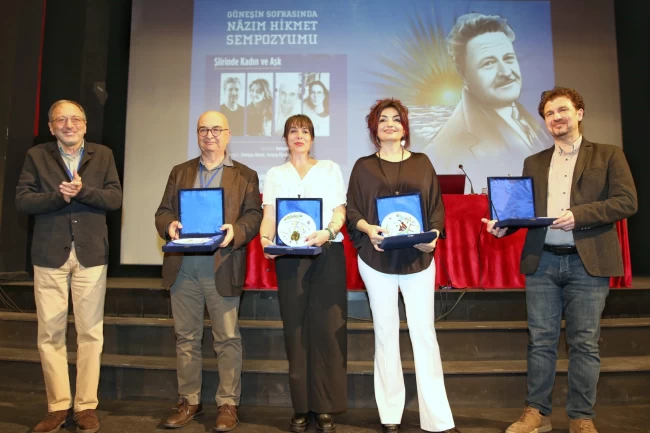 Bursa'da 'Nâzım Hikmet Şiir Ödülü' sahibini buldu