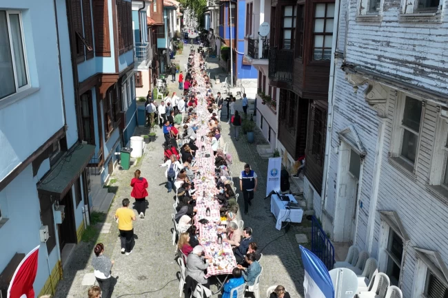 Mudanya'da annelere özel 'Sevgi Sofrası'