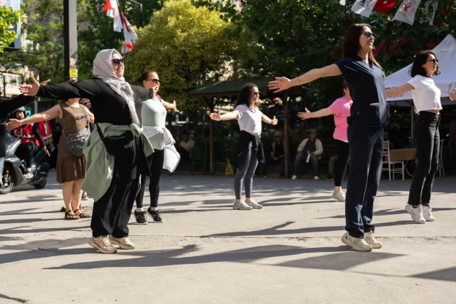 19 Mayıs Gençlik Festivali Küçükpark'ta başladı