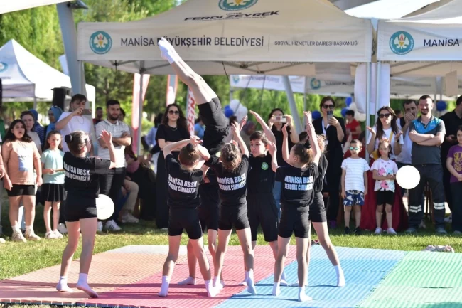 Manisa'da Kent Park'ta engelsiz coşku