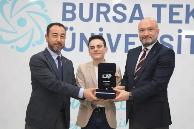 BTÜ'de A Milli Satranççı Ediz Gürel: Hedefim dünya şampiyonluğu