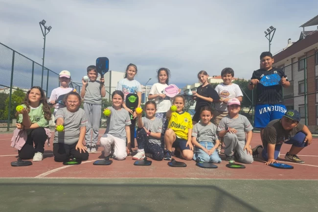 İzmir'de Pickleball Ligi heyecanı