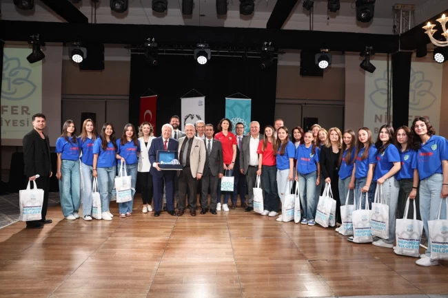 Nilüfer'den dünyaya barış ve kardeşlik mesajları